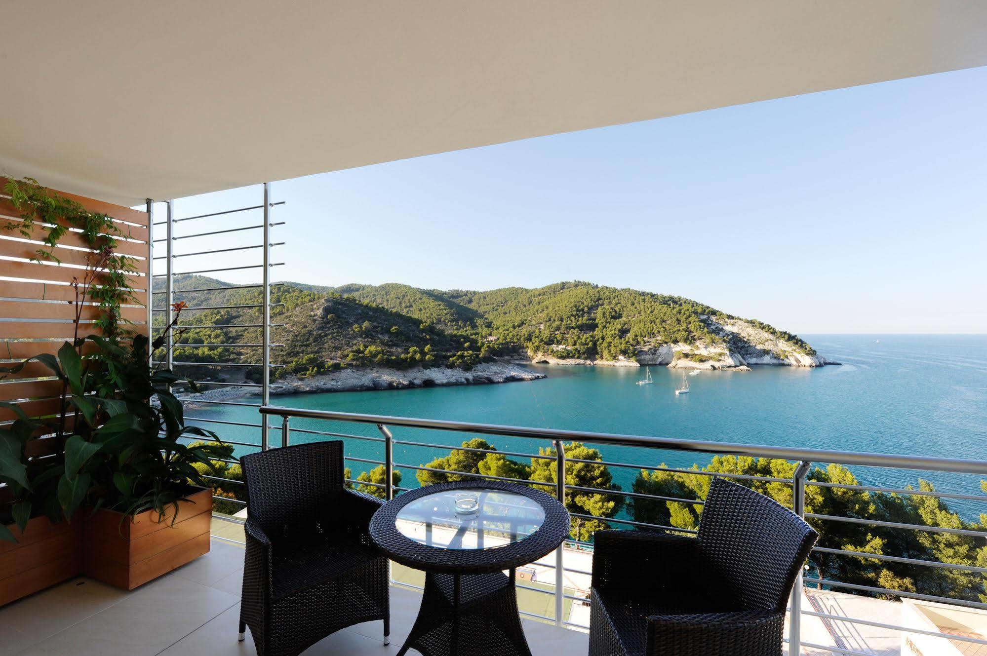 Pugnochiuso Resort - Hotel Del Faro Bagian luar foto